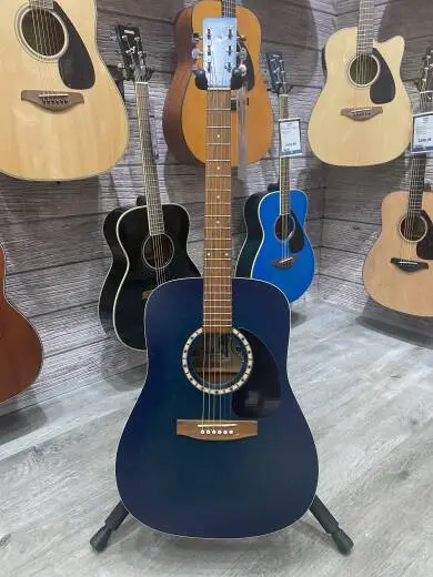 Art & Lutherie Cedar Blue Acoustic Guitar